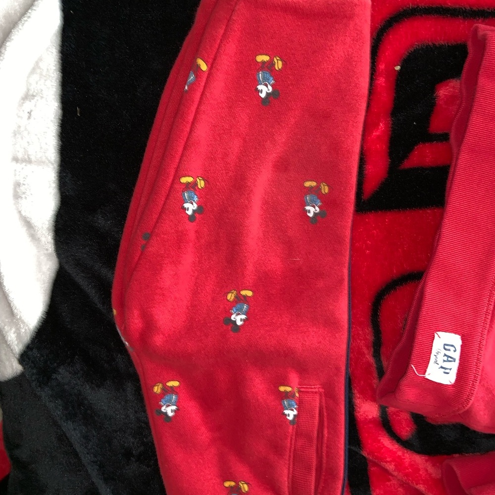 Gap Mickey Mouse outfit - Picture 5 of 6